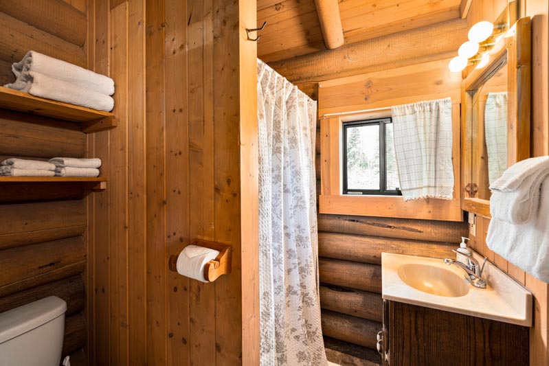 Vacation Rental Cabins - Bigfork MT - Swan Lake Cabins