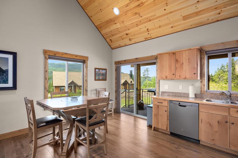 Vacation Rental Cabins - Bigfork MT - Swan Lake Cabins