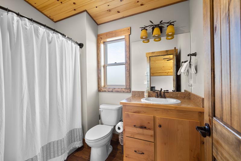 Vacation Rental Cabins - Bigfork MT - Swan Lake Cabins