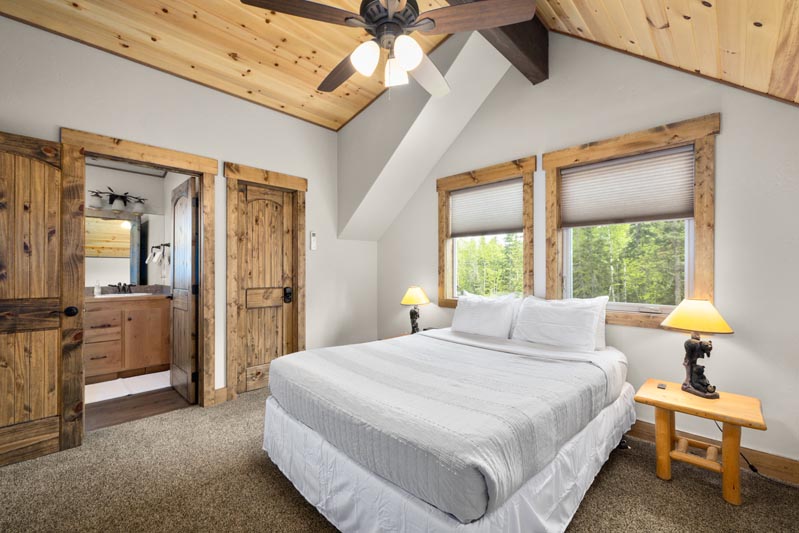 Vacation Rental Cabins - Bigfork MT - Swan Lake Cabins