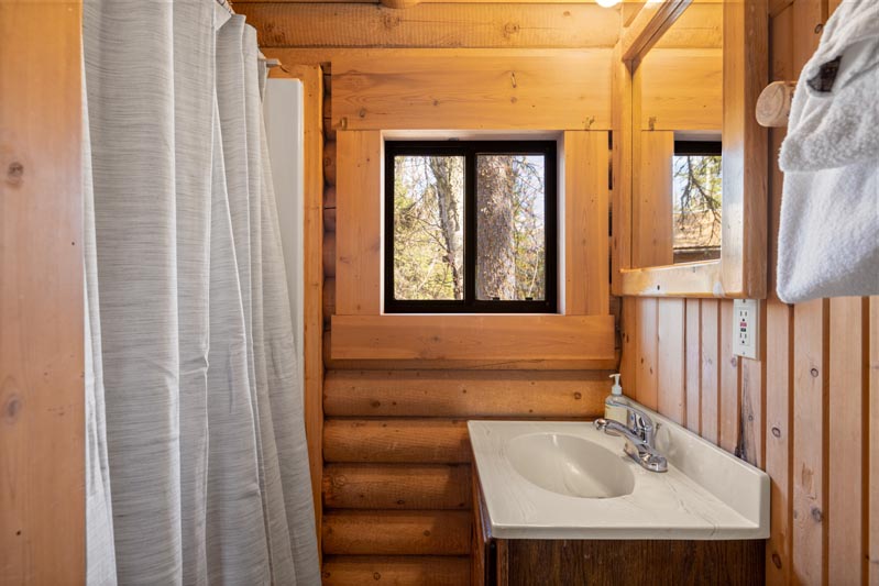 Vacation Rental Cabins - Bigfork MT - Swan Lake Cabins