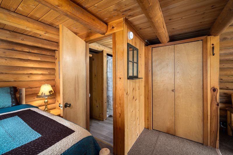 Vacation Rental Cabins - Bigfork MT - Swan Lake Cabins