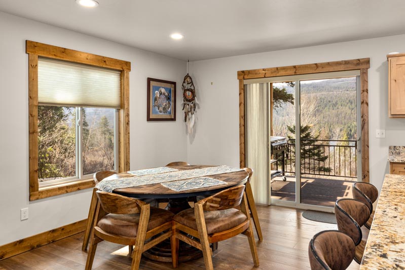 Vacation Rental Cabins - Bigfork MT - Swan Lake Cabins