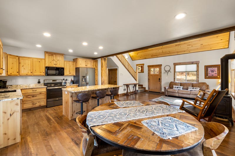 Vacation Rental Cabins - Bigfork MT - Swan Lake Cabins