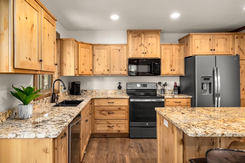 Vacation Rental Cabins - Bigfork MT - Swan Lake Cabins