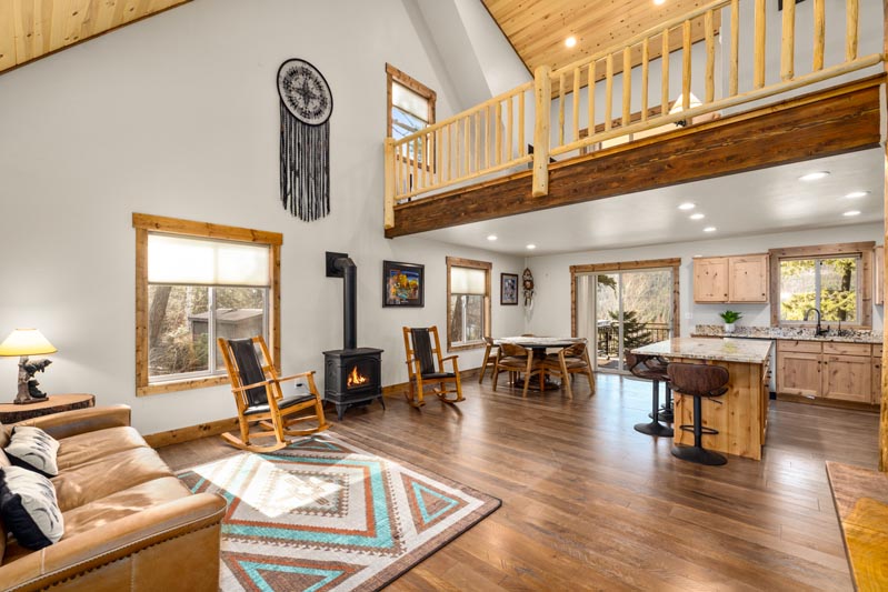 Vacation Rental Cabins - Bigfork MT - Swan Lake Cabins