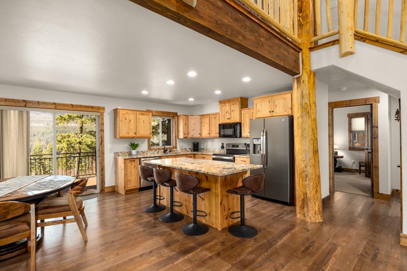 Vacation Rental Cabins - Bigfork MT - Swan Lake Cabins