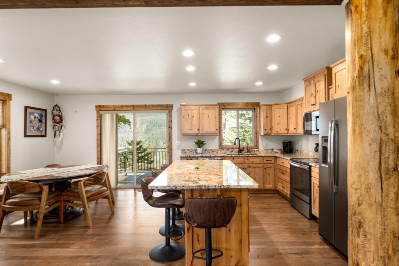 Vacation Rental Cabins - Bigfork MT - Swan Lake Cabins