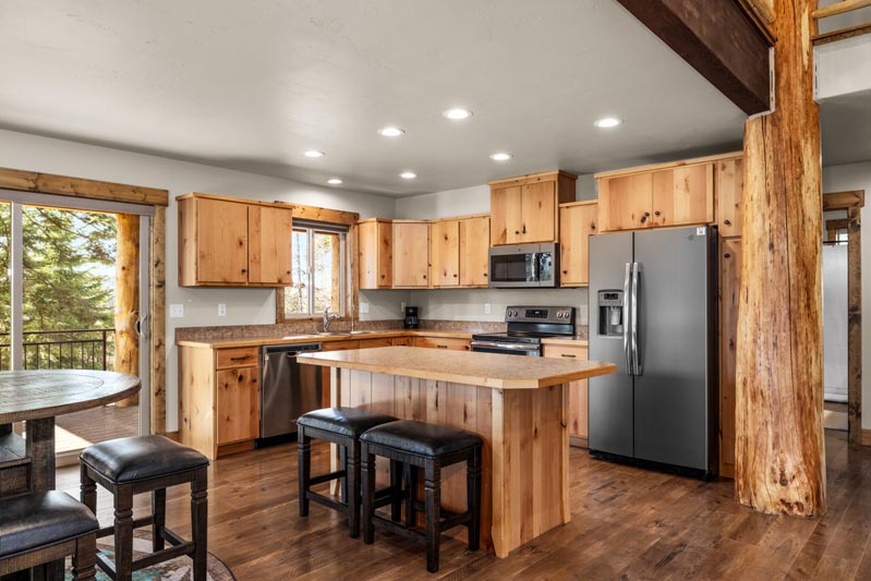 Vacation Rental Cabins - Bigfork MT - Swan Lake Cabins