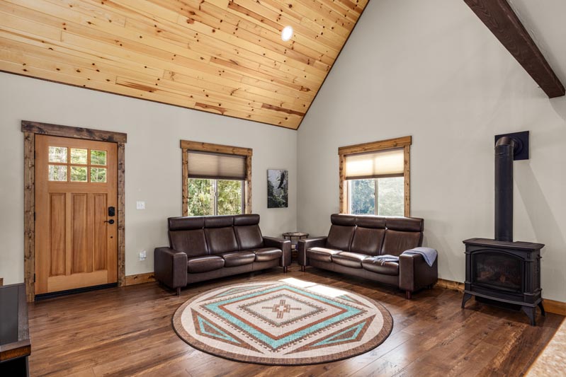 Vacation Rental Cabins - Bigfork MT - Swan Lake Cabins