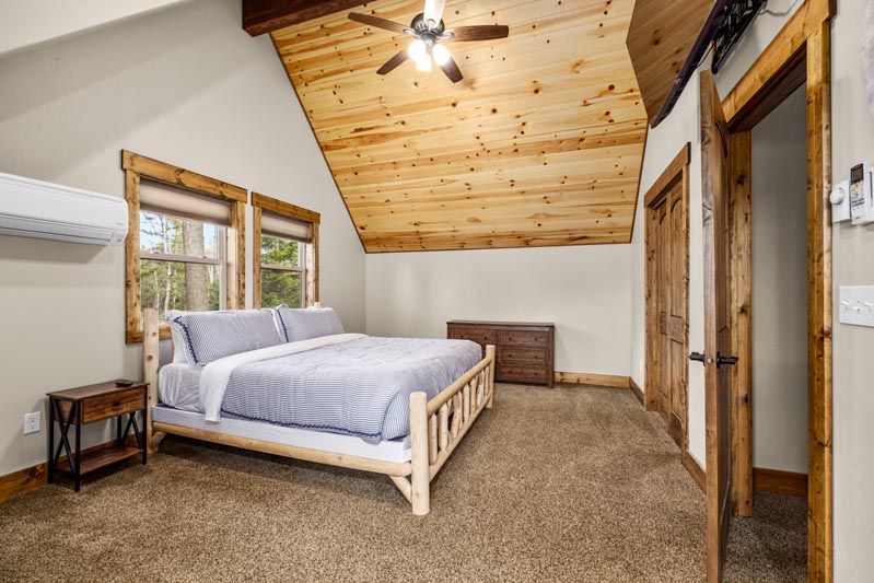 Vacation Rental Cabins - Bigfork MT - Swan Lake Cabins