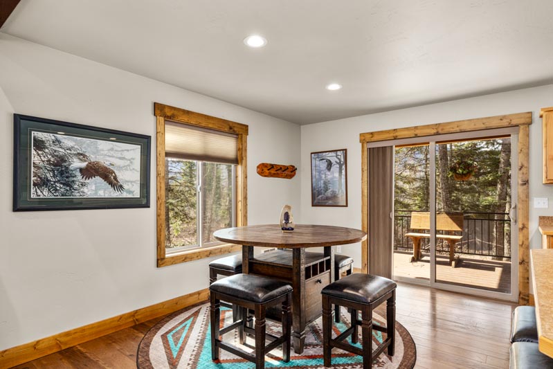 Vacation Rental Cabins - Bigfork MT - Swan Lake Cabins