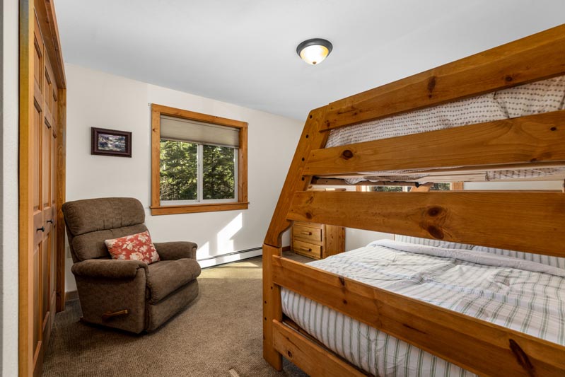 Vacation Rental Cabins - Bigfork MT - Swan Lake Cabins
