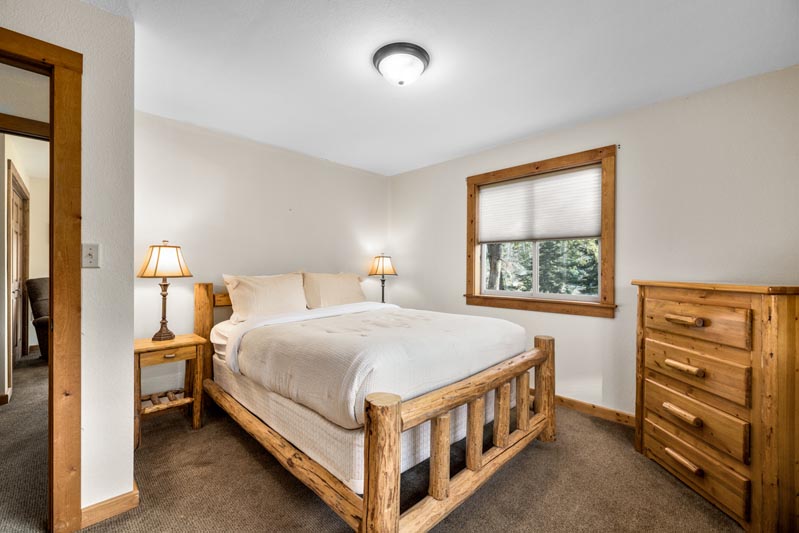 Vacation Rental Cabins - Bigfork MT - Swan Lake Cabins
