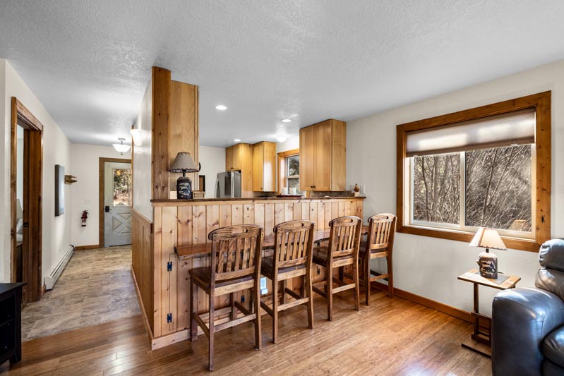 Vacation Rental Cabins - Bigfork MT - Swan Lake Cabins