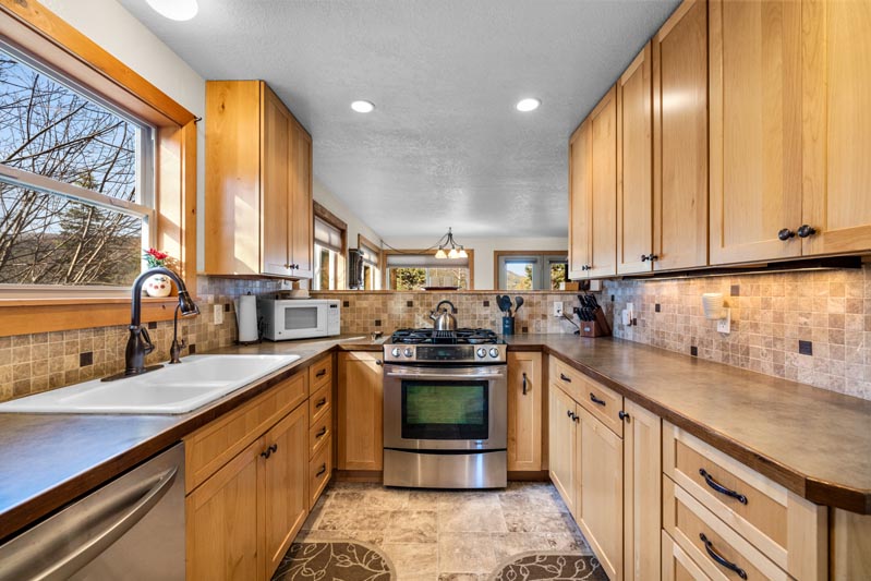 Vacation Rental Cabins - Bigfork MT - Swan Lake Cabins