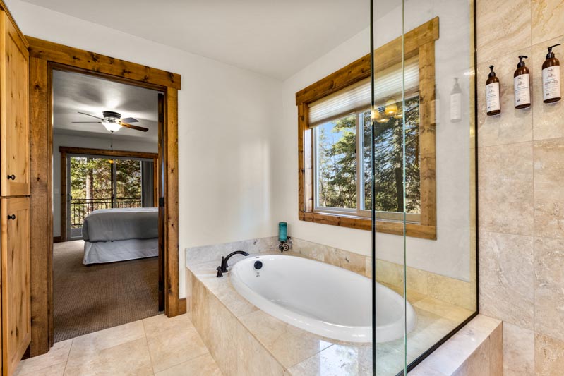 Vacation Rental Cabins - Bigfork MT - Swan Lake Cabins