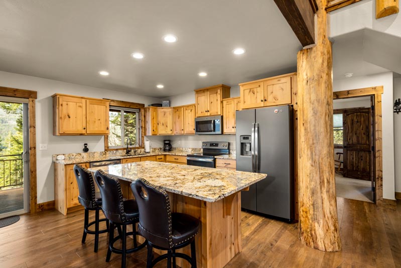 Vacation Rental Cabins - Bigfork MT - Swan Lake Cabins
